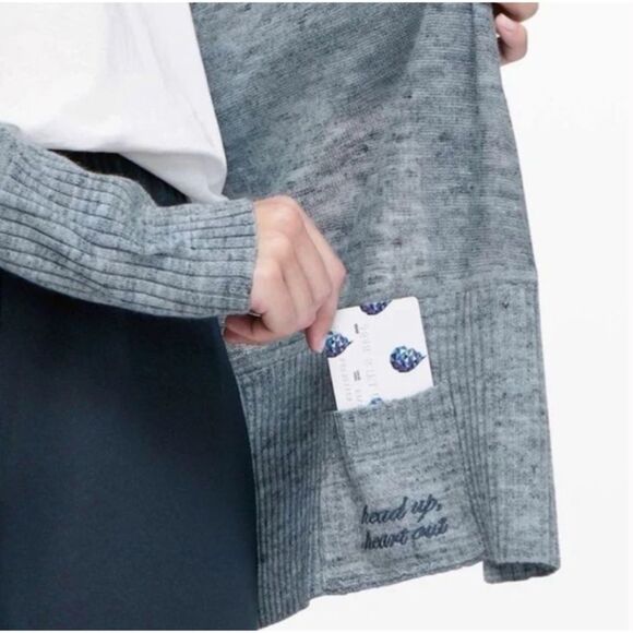 Lululemon Calm and Collected Wrap  Heathered Sailboat Classic Navy Size Medium - Picture 4 of 9